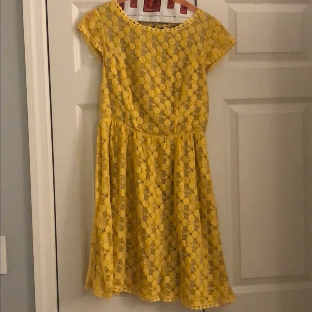 Beautiful yellow knit dress
